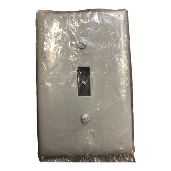 Hubbell Switch Wall Plate Gray Wiring Device-Kellems Npj1gy Toggle NEW - Picture 3 of 3